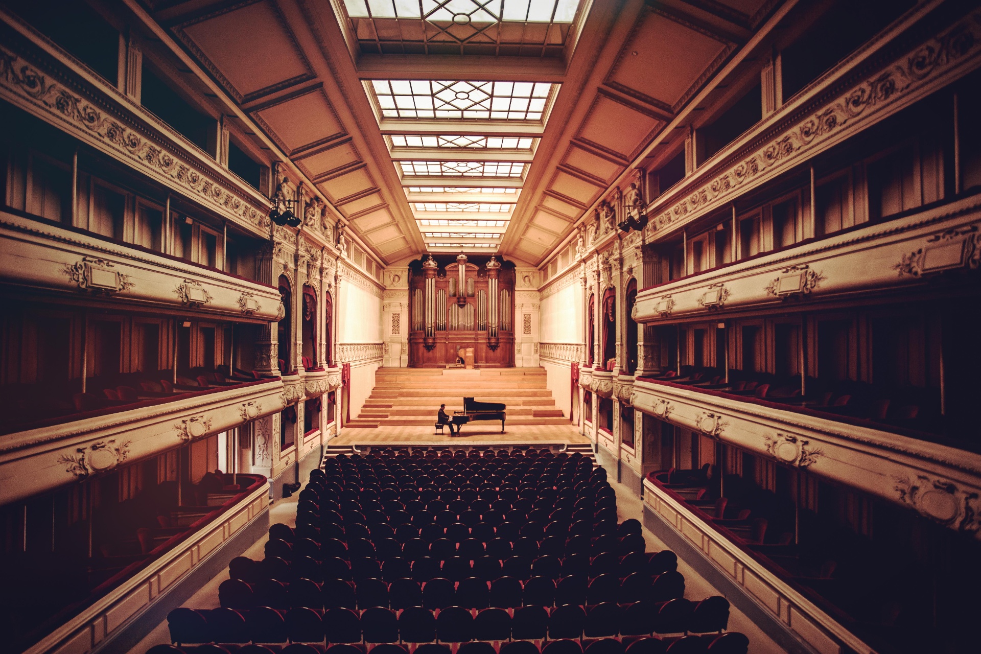 Pierre Feraux en récital dans une salle de concert historique
